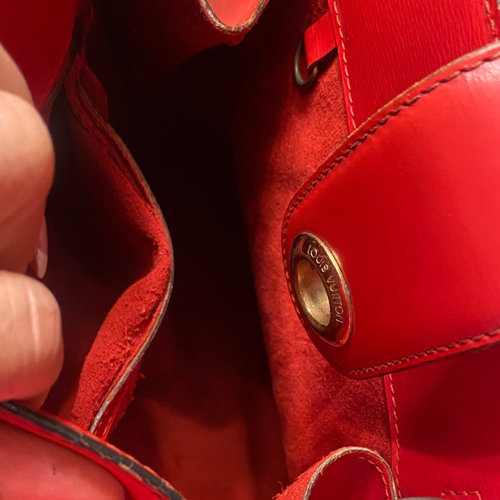 Elegant Red L V Women's Bag - Picture 8 of 16